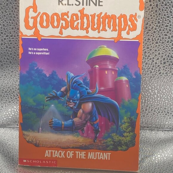 Vintage Book-Goosebumps Attack of the Mutant 1994 #25-RL Stine - Picture 1 of 4